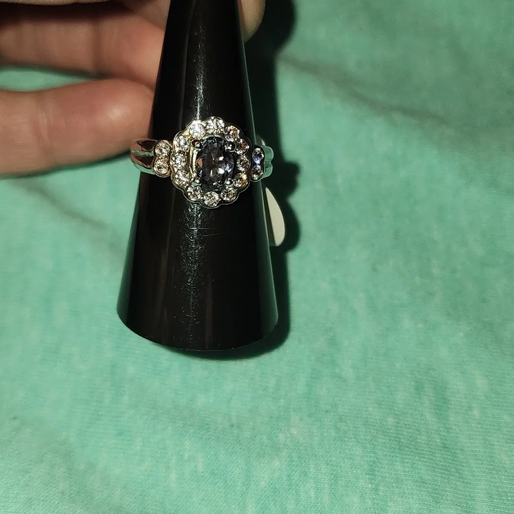 She's A Classic Lab Created Tanzanie Rhodium Plating Size 7 Firm Price Is $36 - Picture 3 of 8